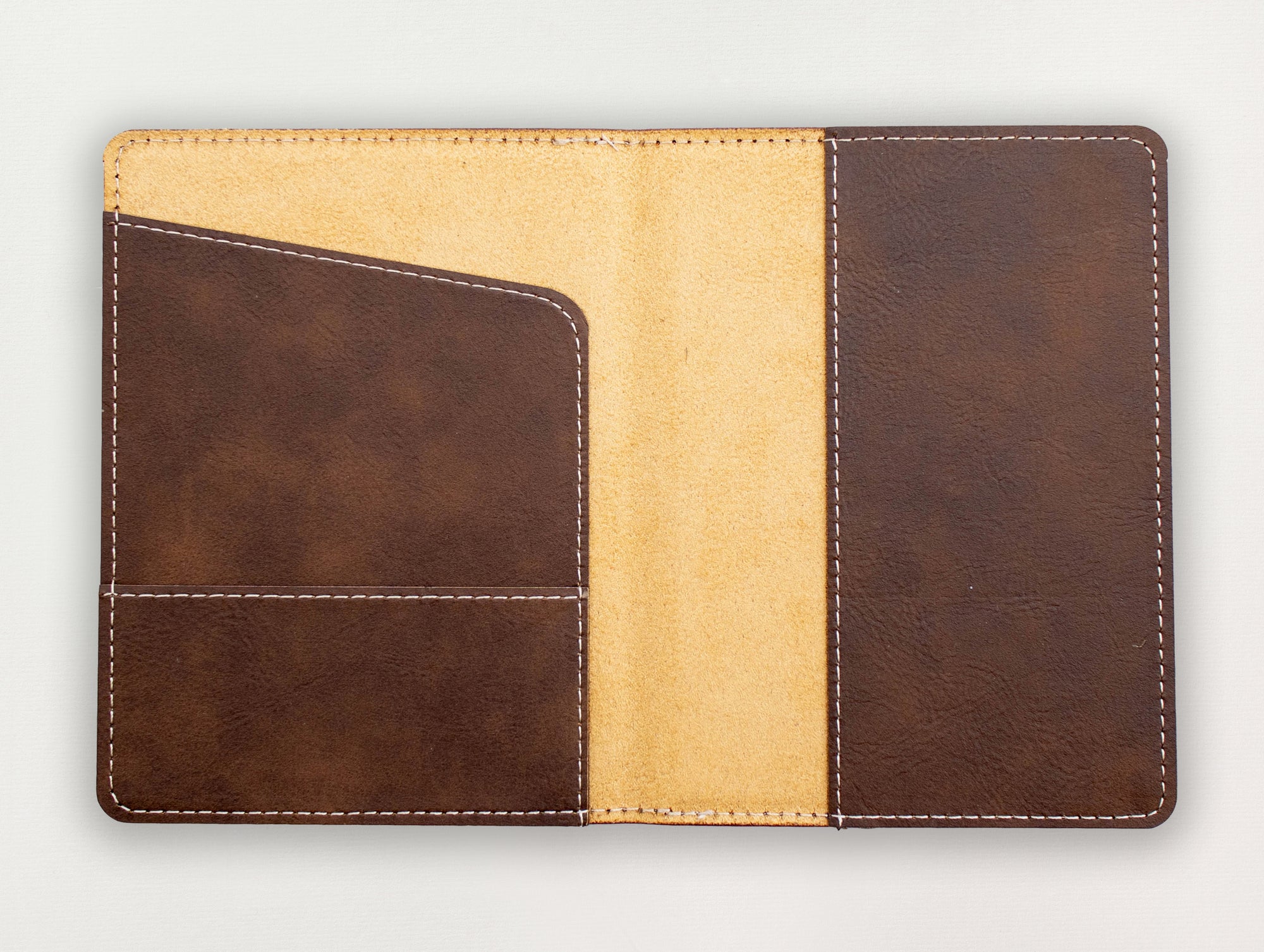 Passport Holder - Cat's Paw