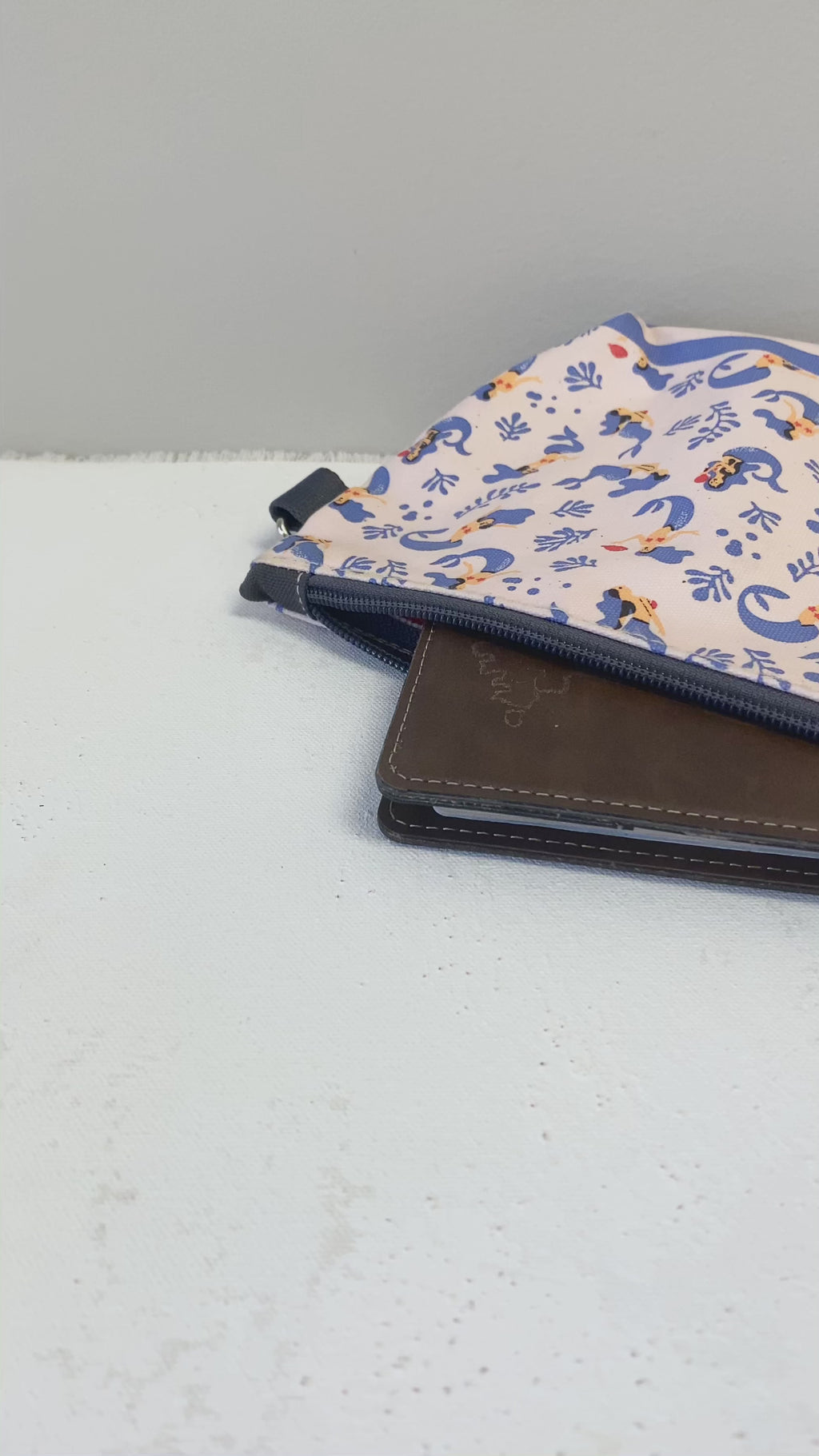 The Jetsetter (Passport Cover + Luggage Tag)