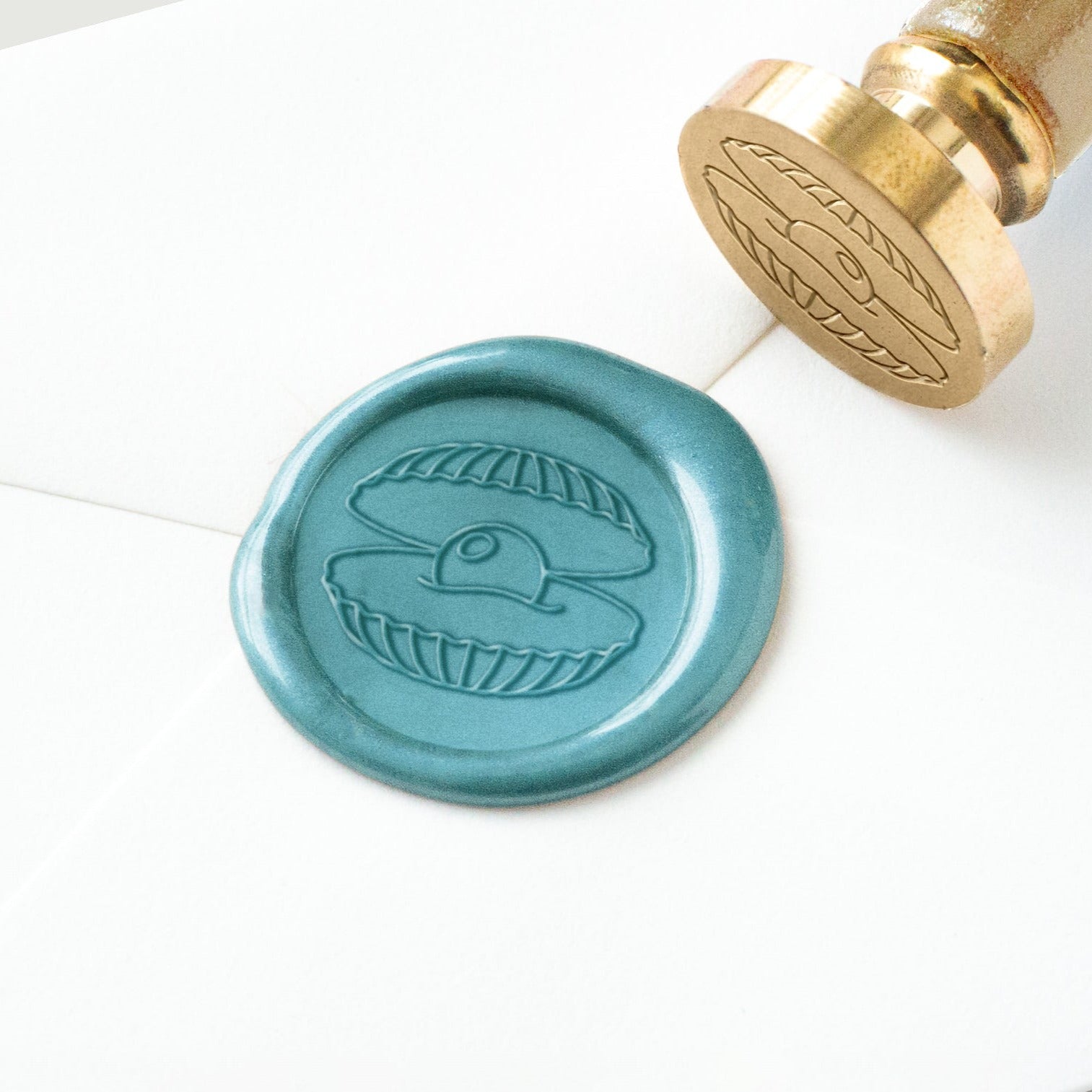 Wax Seal - Clamshell with Pearl